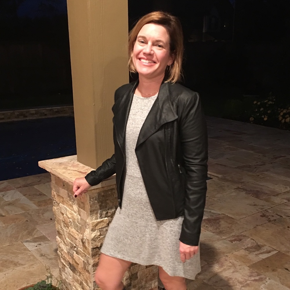 Meet your Posher, Holly